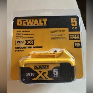NEW Genuine DEWALT DCB205 20V MAX XR 20 Volt Li-ion 5.0Ah Battery 100 WH